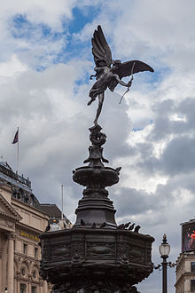 220px-Fuente_Eros,_Piccadilly_Circus,_Londres,_Inglaterra,_2014-08-11,_DD_159.jpeg
