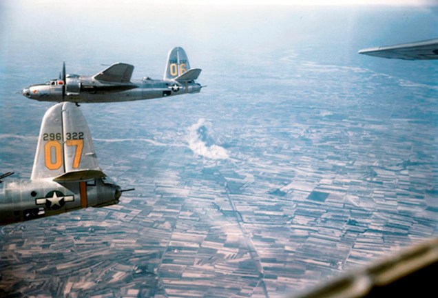 B26_04_42-96322_B-26F_320BG441BS