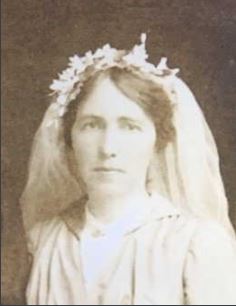 Ian Nicholson Davidson's mother